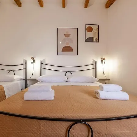 Civico 24 Apartment *